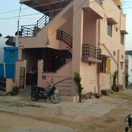 Druva Homestay ハンピ エクステリア 写真